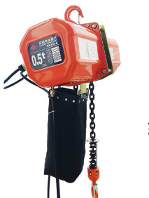 噴漆房內(nèi)應用防爆鏈條電動葫蘆